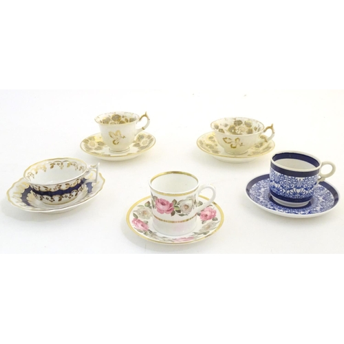199 - A quantity of assorted ceramics, to include a Worcester blue and white cup and saucer, a Royal Worce... 