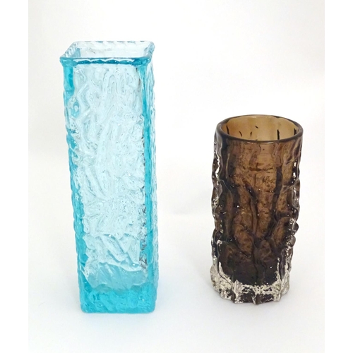 261 - Retro Glass : A Whitefriars brown bark glass vase, designed by Geoffery Baxter.  Approx 6