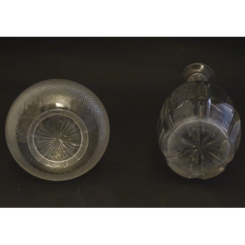 264 - A Victorian glass onion decanter, decorated with fine diamond and pearl string cuts with etched hone... 