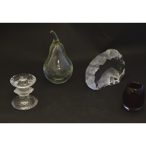 300 - Four mid 20thC art glass items, comprising: a Geoffrey Baxter Whitefriars ruby glass pot, with bubbl... 