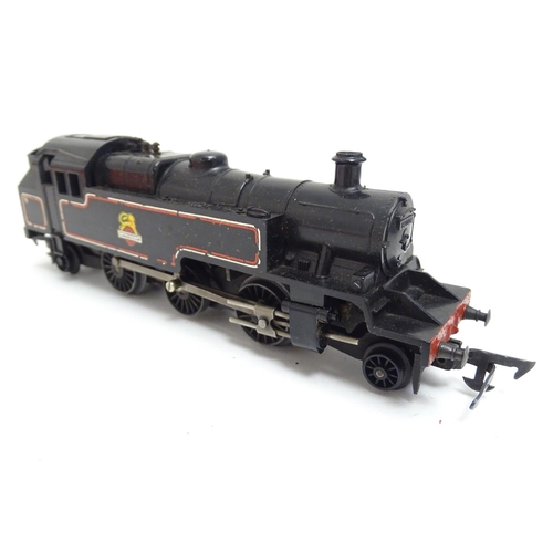 1523 - Toys: A trio of Triang Railways OO gauge models, comprising an R59 2-6-2 Tank Loco black livery (box... 