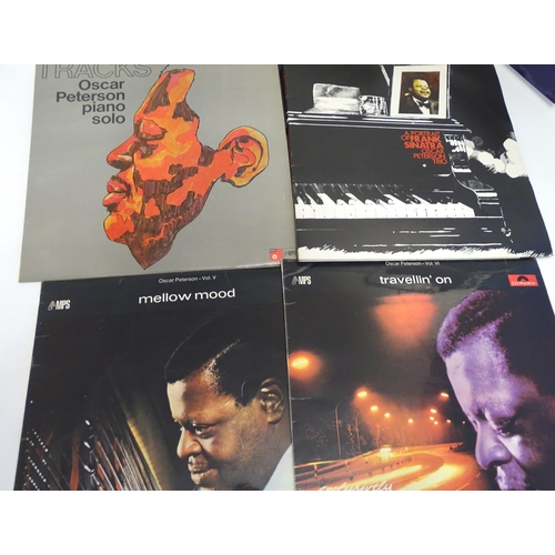 1532 - A collection of 20thC 33 rpm Vinyl records / LPs - Jazz, comprising: Oscar Peterson: Keyboard, The O... 