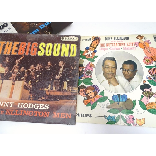 1535 - A collection of 20thC 33 rpm Vinyl records / LPs - Jazz , comprising: Duke Ellington: Jungle Jambore... 