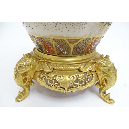 2260 - An early 20thC Satsuma vase table light, with ornate gilt base and light fitting, 20 1/2