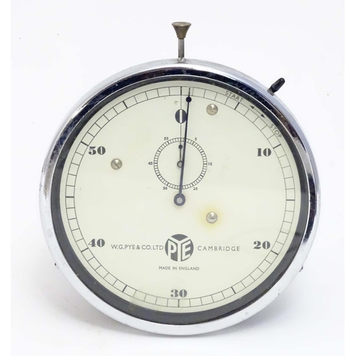 2285 - A desk top stop watch by W. G Paye & Co/ Ltd. Cambridge. Approx 6