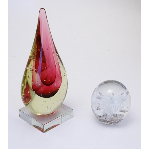 263 - A Murano sommerso glass teardrop on stand together with a paperweight. The tallest 8 3/4