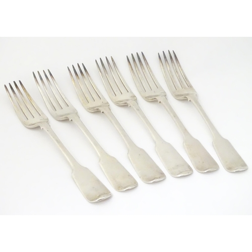 315 - A set of 5 silver fiddle pattern table forks hallmarked London 1824 maker Richard Poulden together w... 