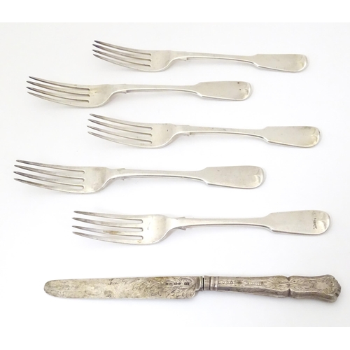 318 - A set of 5 Victorian silver fiddle pattern dessert forks hallmarked 1851 maker Chawner & Co Approx 7... 