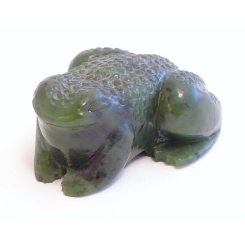 1205 - A New Zealand jade coloured soapstone carving modelled as a frog / toad. Signed under Lee Roy Mullin... 