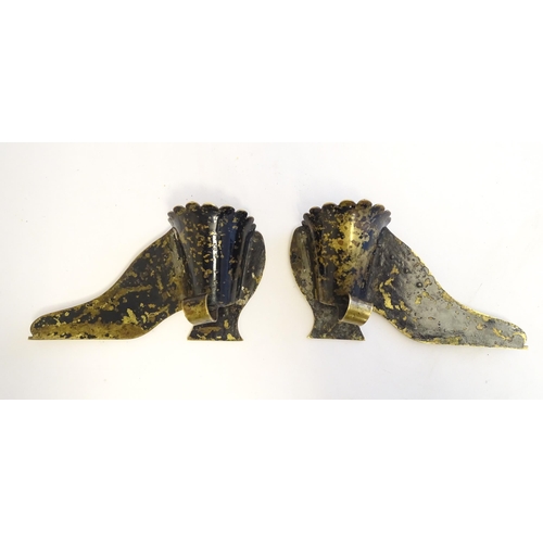 1222 - A pair of Victorian brass novelty posy holders formed as shoes. Approx. 2 1/2