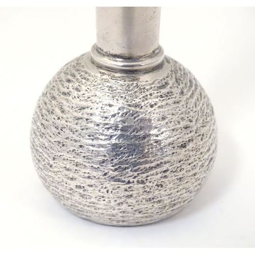 346 - A Elizabeth II silver bud vase with textured base, hallmarked Birmingham 1973, maker Deakin & Franci... 