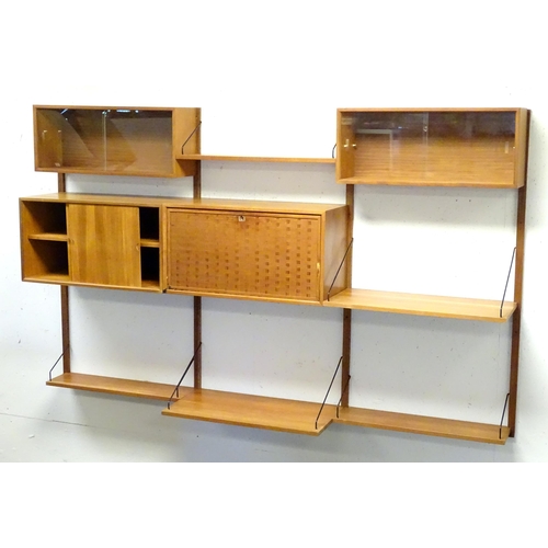 2207 - Vintage Retro, Mid-century: a Danish Poul Cadovius Royal System teak modular wall storage unit, cons... 