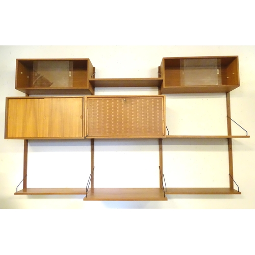 2207 - Vintage Retro, Mid-century: a Danish Poul Cadovius Royal System teak modular wall storage unit, cons... 