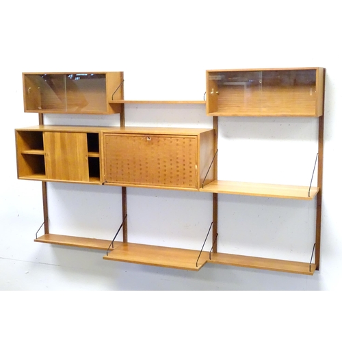 2207 - Vintage Retro, Mid-century: a Danish Poul Cadovius Royal System teak modular wall storage unit, cons... 