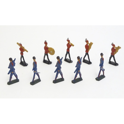 1491 - Toys: A quantity of lead models of marching band soldiers with instruments, Queen's Guard guardsmen,... 