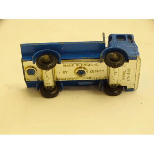 1504 - Toys: A quantity of die cast scale model vehicles to include Dinky Toys Nash Rambler, no. 173 and St... 