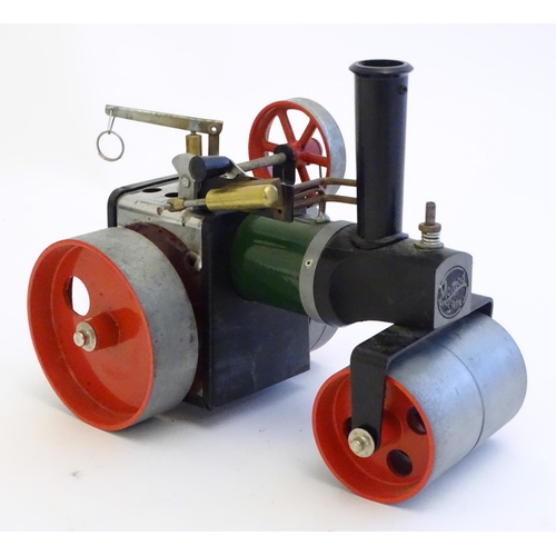 1524 - Toys: A Mamod SR1A steam roller, boxed. Box approx. 7 1/2