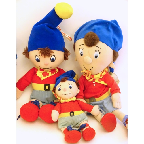 1525 - Toys: A large quantity of Enid Blyton's Noddy toys and memorabilia to include various models of Nodd... 