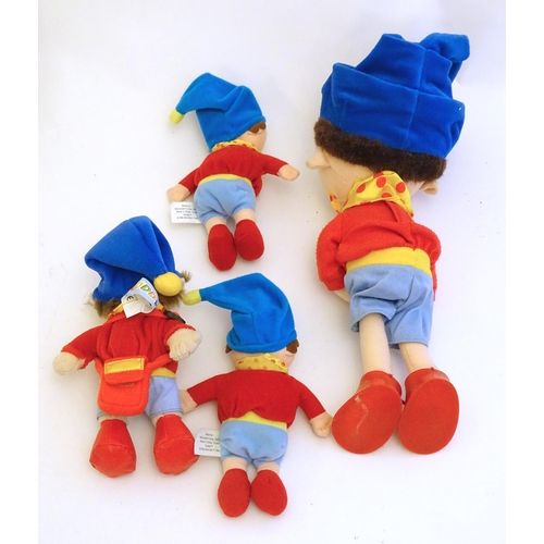 1525 - Toys: A large quantity of Enid Blyton's Noddy toys and memorabilia to include various models of Nodd... 