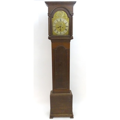 2280 - Thomas Dawes - Northampton : An 18thC oak cased 8-day longcase clock with 12