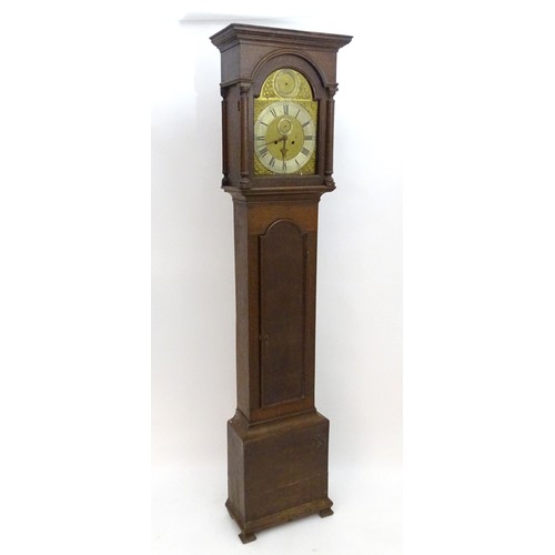 2280 - Thomas Dawes - Northampton : An 18thC oak cased 8-day longcase clock with 12