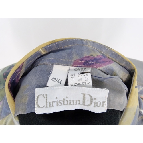 1554 - Vintage clothing / fashion: A vintage Christian Dior silk shirt in pastel colours, chest measures 52... 