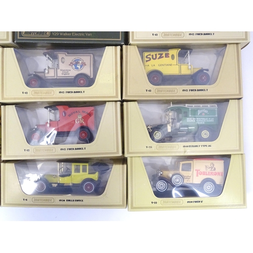 1316 - Toys: a large quantity of late 20thC die cast scale model cars, comprising: Matchbox Models of Yeste... 