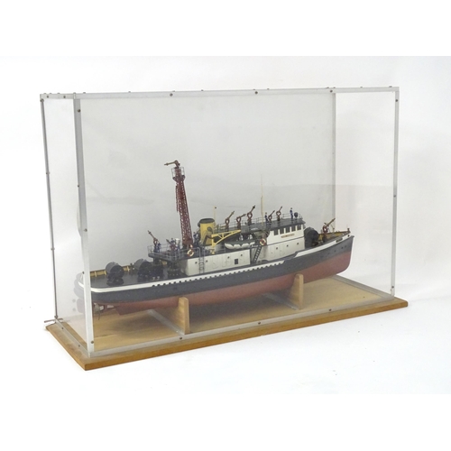 1326 - A hand built 1:48 scale ship model of the 1938 New York Harbour Fireboat 'Firefighter', with proport... 