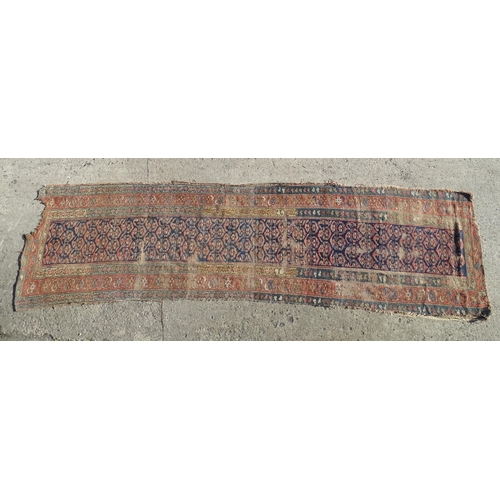 1389 - Carpet Rug : A runner with banded motif decoration . Approx. 150