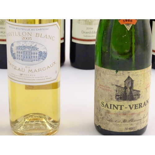 2166 - An assortment of white and red wine, including a 1979 Saint Ferdinand Jehan Le Bon Jurancon Sec 75cl... 