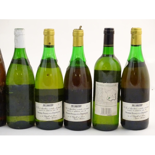 2170 - Twelve bottles of white and red wine, to include a Baron Philippe Mouton-Cadet Bordeaux 75cl and a L... 