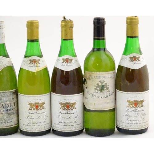 2170 - Twelve bottles of white and red wine, to include a Baron Philippe Mouton-Cadet Bordeaux 75cl and a L... 