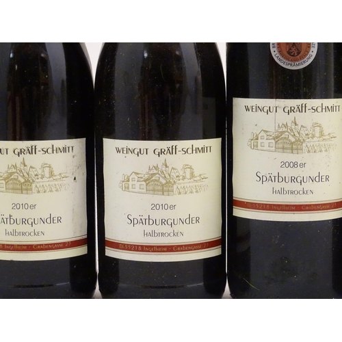 2175 - An assortment of red and white wines, to include a J Mett 2022 Bacchus Lieblich 2002 75cl and a Tren... 