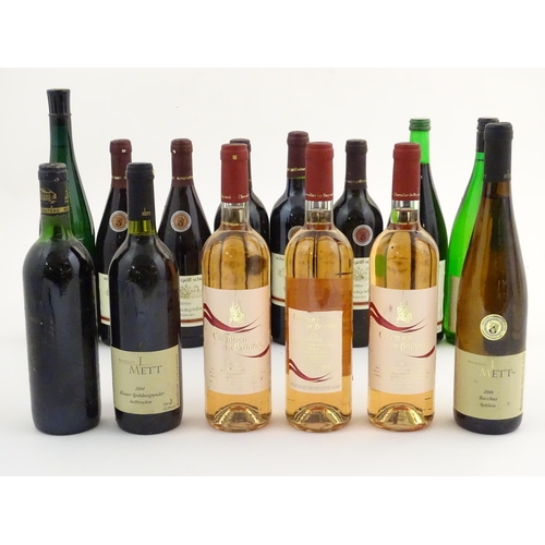 2175 - An assortment of red and white wines, to include a J Mett 2022 Bacchus Lieblich 2002 75cl and a Tren... 