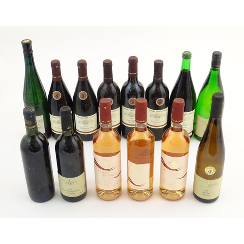 2175 - An assortment of red and white wines, to include a J Mett 2022 Bacchus Lieblich 2002 75cl and a Tren... 