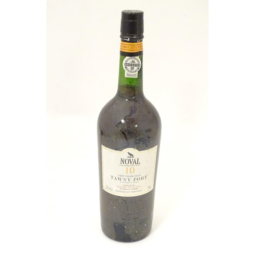 2162 - A bottle of Noval 10 Year Old Tawny Port, bottled by Quinta Do Noval 2004 750ml