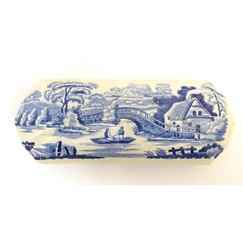 69 - A Victorian blue and white toilet box with transfer decoration depicting the River Thames at Nuneham... 