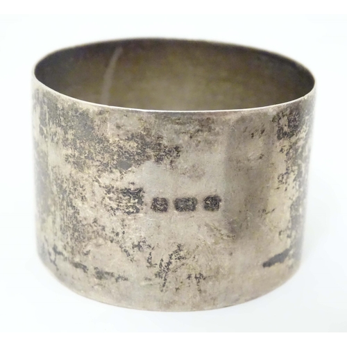 356A - Three silver napkin rings comprising on hallmarked Birmingham 1939 maker John Rose, one Birmingham 1... 