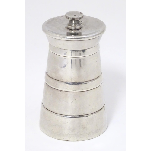 447 - A silver pepper mill / grinder hallmarked Birmingham 1960 maker William Suckling Ltd. 3 1/2