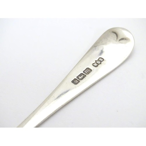 464 - A silver teaspoon hallmarked Sheffield 1904 maker W. S. Savage & Co. with a card box printed with re... 