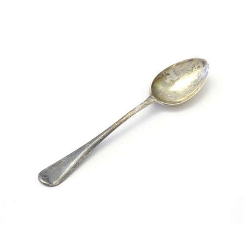 494A - A silver salt hallmarked Birmingham 1937, a silver teaspoon hallmarked 1928 maker A J Bailey and an ... 