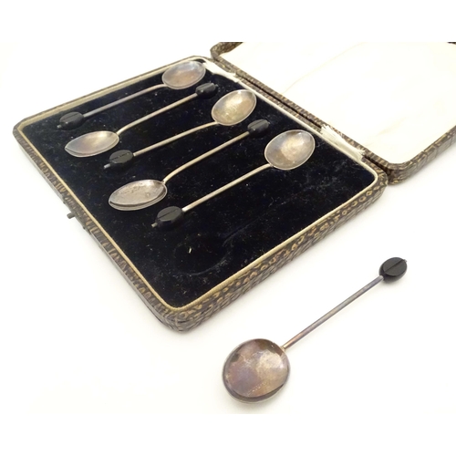 546 - A set of six silver coffee bean spoons, hallmarked Birmingham 1927 maker William Suckling Ltd. Cased... 