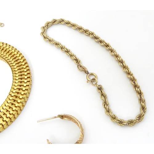 709 - Assorted 9ct gold and gilt metal jewellery including a 9ct gold bracelet of rope twist form, 9ct gol... 