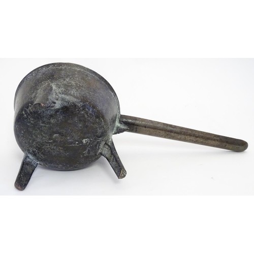 1090 - An early 19thC bronze skillet, the handle marked 'Wasbrough' (of Bristol, act. 1793-1826.) 15