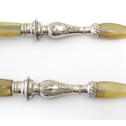 1093 - A pair of late 19thC horn servers with silver plate collars. Approx. 10 3/4