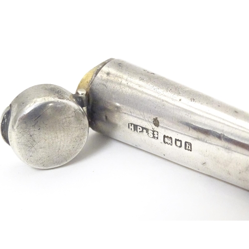 428 - A silver cheroot mouthpiece case, hallmarked London 1903, maker Henry Perkins & Sons. Approx. 2 1/4