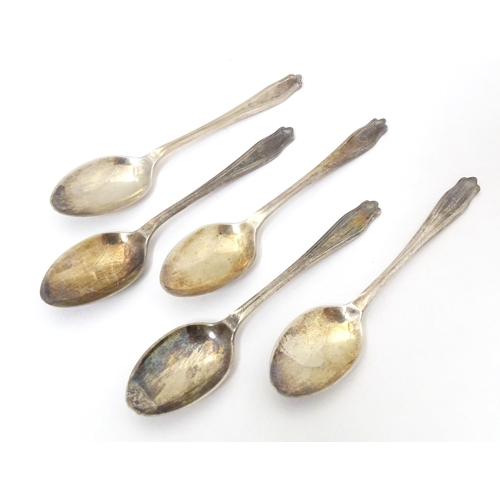 445 - Five silver coffee spoons hallmarked Sheffield 1926, maker James Deakin & Sons. Approx. 4