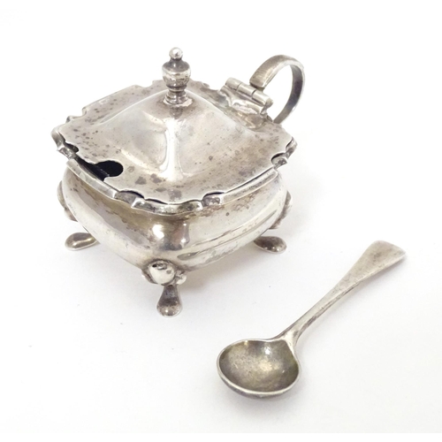 449 - A silver salt hallmarked Birmingham 1919, maker Oldfield Ltd. Together with an associated silver sal... 