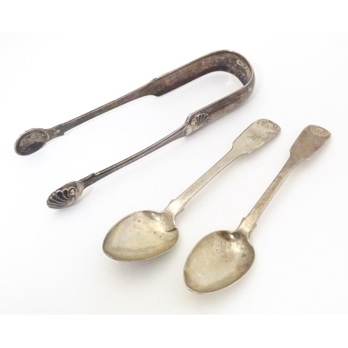 488 - A pair of Scottish Geo IV silver Fiddle and Shell pattern teaspoons hallmarked Edinburgh 1825, maker... 