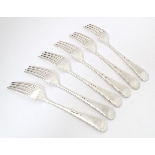 339 - A set of six silver forks hallmarked London 1936, maker Kemp Brothers. Approx. 7 1/2